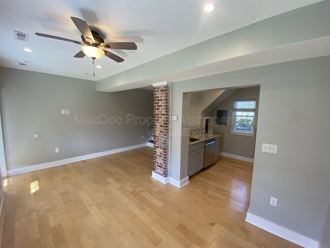 Building Photo - 1115 Winchester St