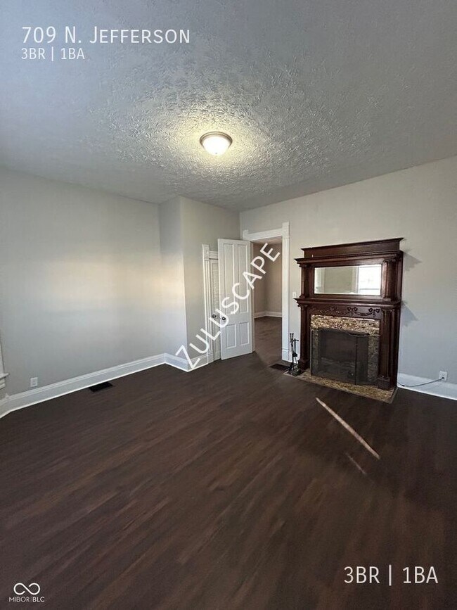 Foto del edificio - 709 N. Jefferson-