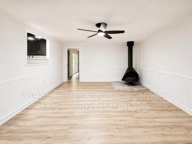 Building Photo - 9609 Greystone Ave