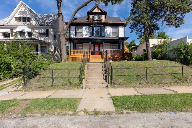 Building Photo - 3123 Woodland Avenue, Kansas City, MO 64123