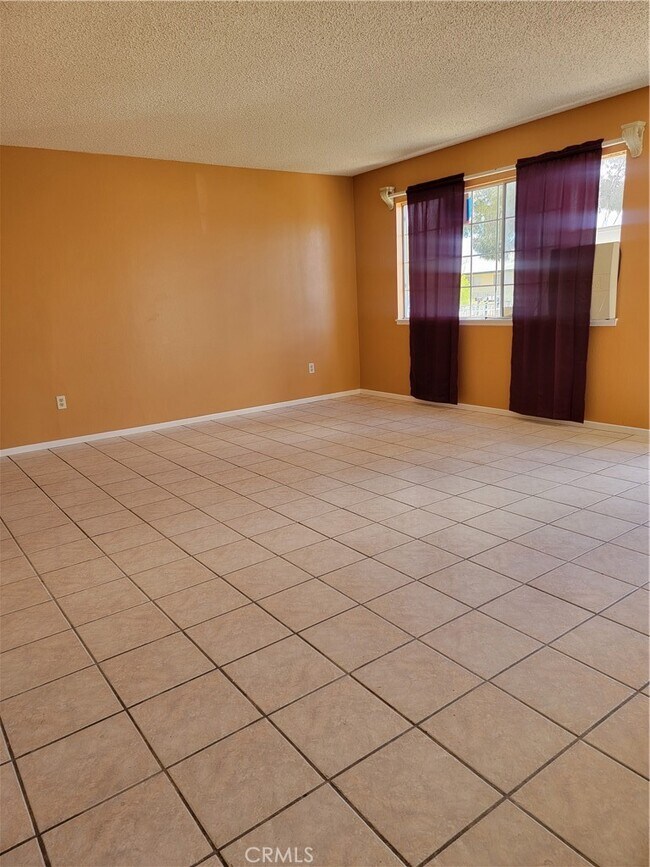 Building Photo - 18242 Larkspur Rd