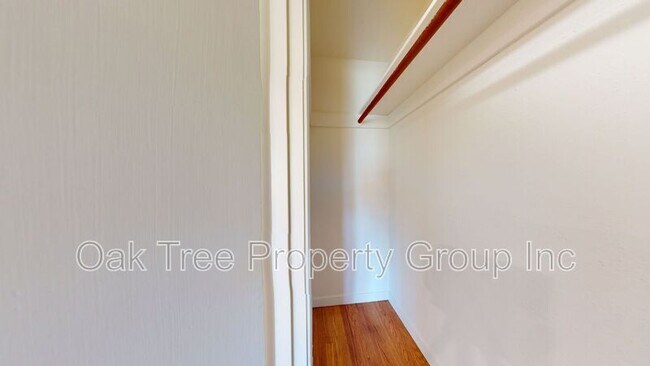 Foto del edificio - 2057 Central Ave