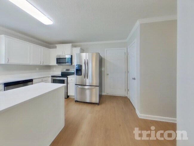 Foto del edificio - 11802 Village Pond Dr