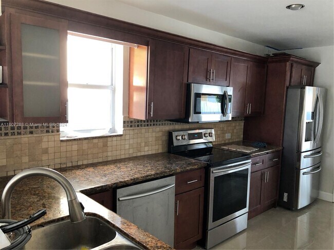 Foto del edificio - 2793 SW 31st Pl