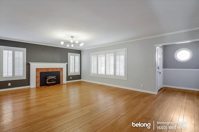 Foto del edificio - 387 Marlow Dr