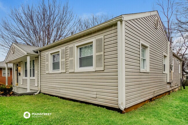 Building Photo - 9732 Sue Helen Dr
