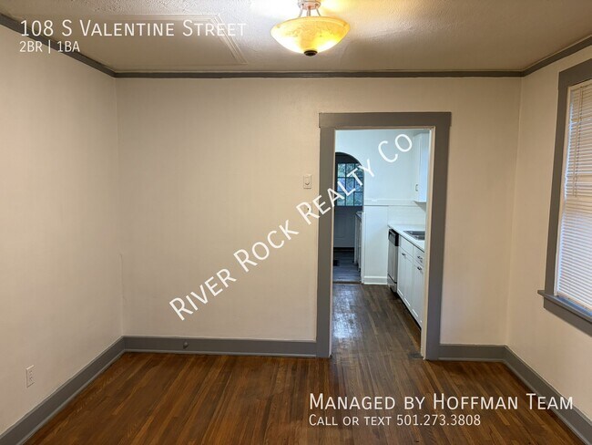 Foto del edificio - 108 S Valentine St