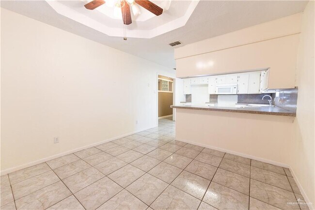 Foto del edificio - 5913 N Sugar Rd