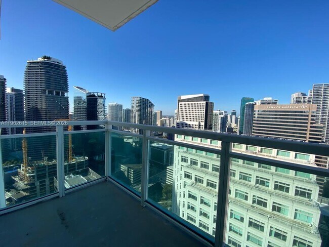 Foto del edificio - 950 Brickell Bay Dr