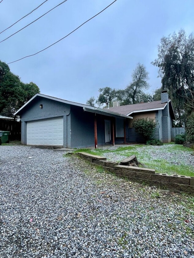 Primary Photo - 3 BED 2 BATH HOUSE IN THE ENTERPRISE SCHOO...