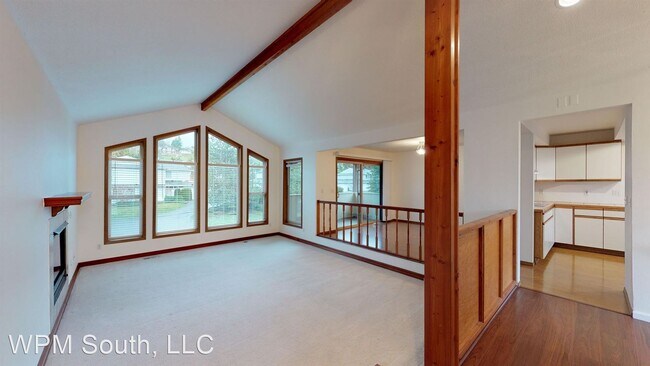 Foto del edificio - 4 br, 2 bath House - 4920 Wa Tau Ga Ave NE