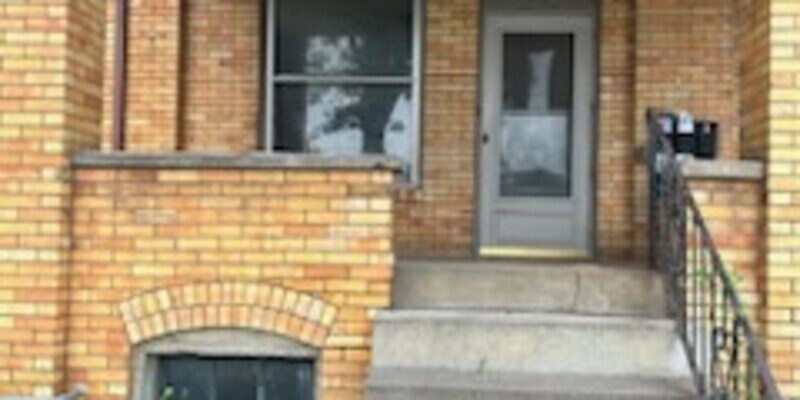 Primary Photo - 254 West Main St.