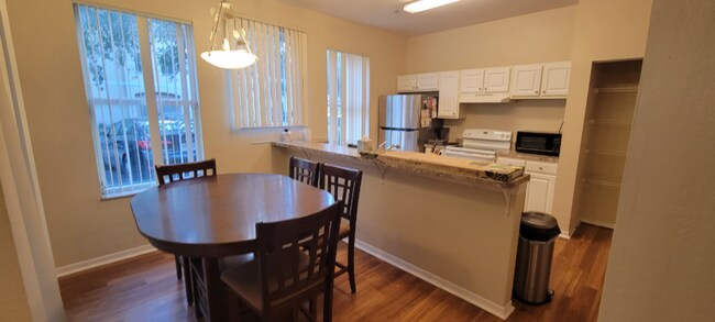Foto del edificio - 5035 Sunridge Palms Dr