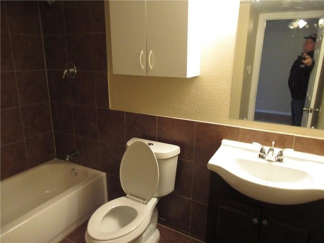 Building Photo - 2053 NW 21st St