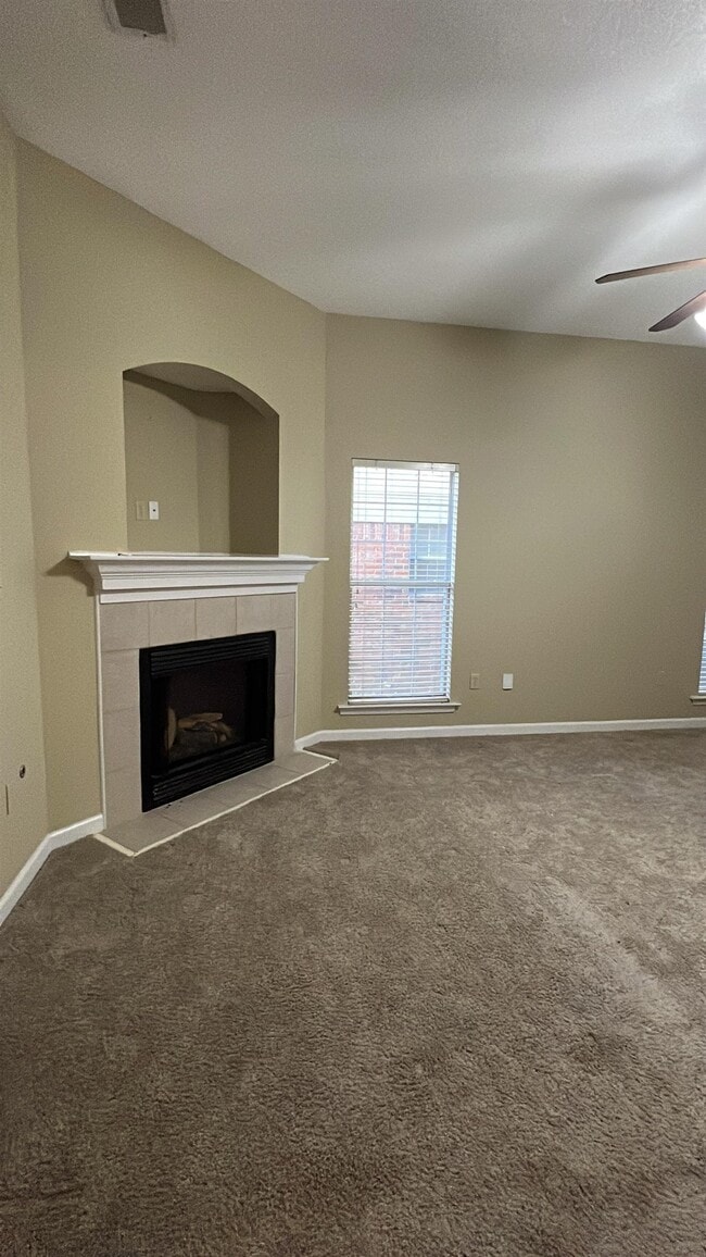 Foto del edificio - 2777 Virginia Woods Pl