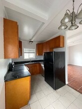 Building Photo - 841 Sharmon Palms Ln