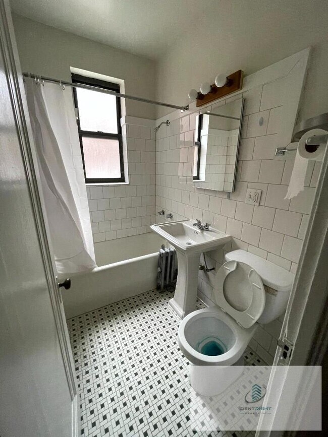 Foto del edificio - 4915 W Belle Plaine Ave