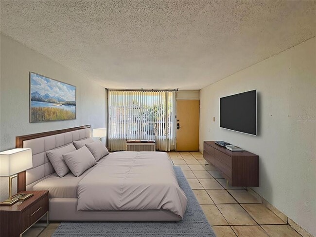 Building Photo - 7900 S Orange Blossom Trail
