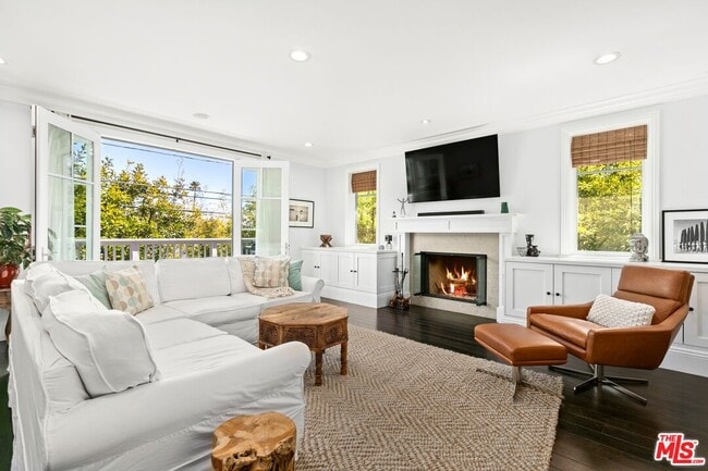 Building Photo - 16752 Bollinger Dr