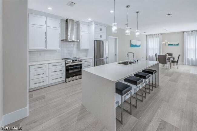 Foto del edificio - 8260 Laurel Lakes Blvd