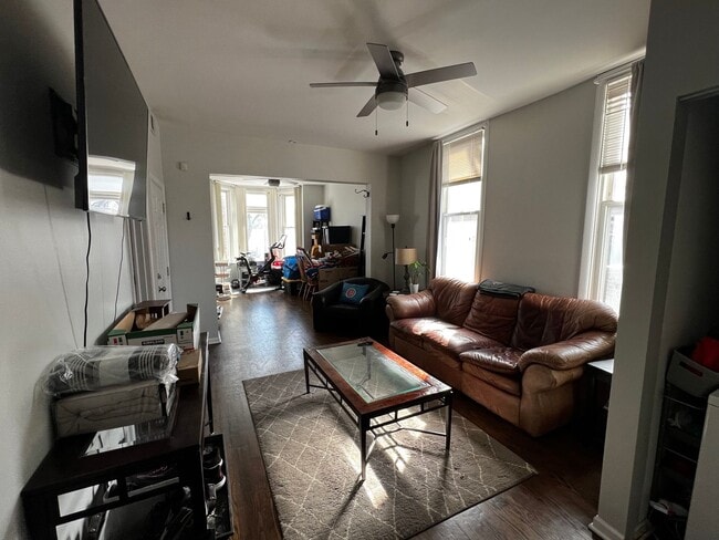 Building Photo - 3414 N Seeley Ave