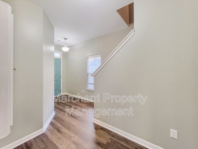 Building Photo - 4 Wisner Ct