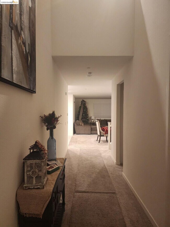 Foto del edificio - 5421 Alexander Valley Ln