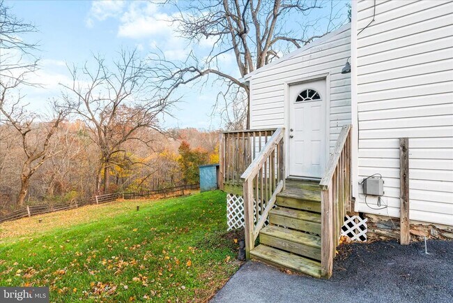 Foto del edificio - 2060 Flag Marsh Rd