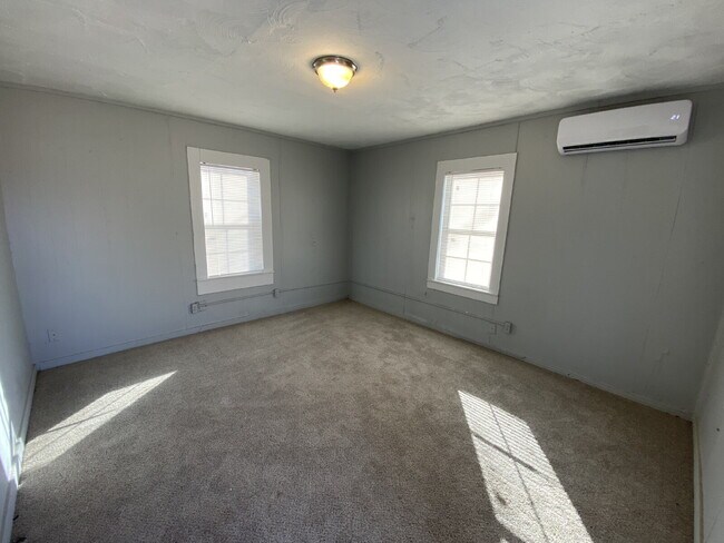 Foto del edificio - Spacious 1 Bedroom Property