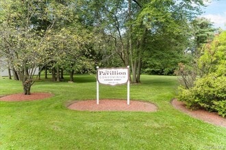 Building Photo - 33 Scarborough Ln