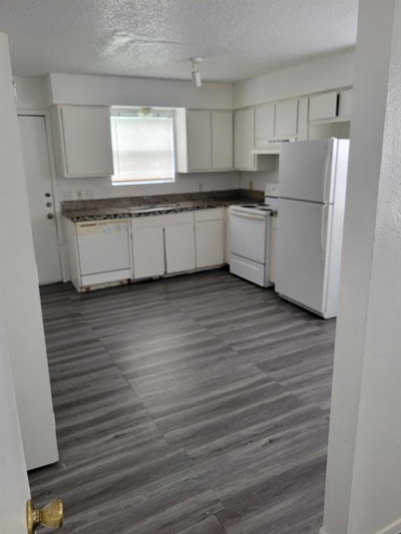 Foto del edificio - 8404 Riverstone Dr