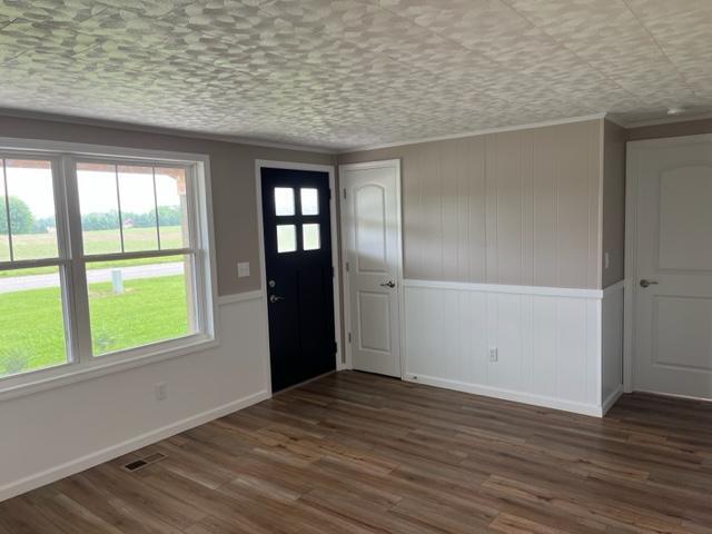 Foto del edificio - 2022 Bessmore Park Rd