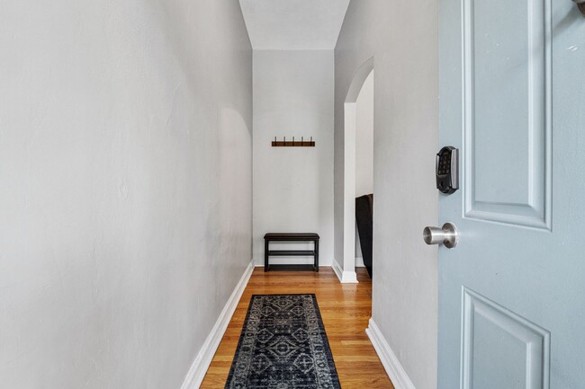 Building Photo - 4131 Flad Ave