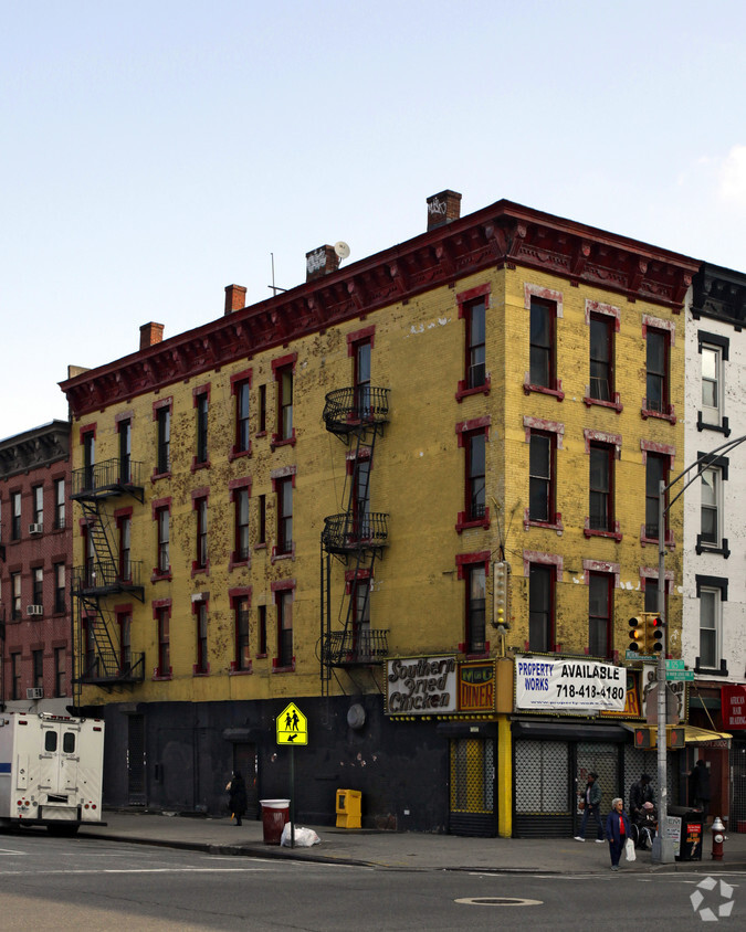 Building Photo - 383 W 125th St