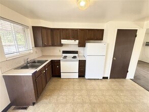Building Photo - 1127 E 960 S