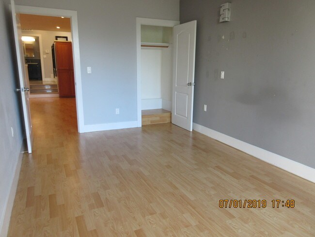 Building Photo - 2 Brumiss Terrace