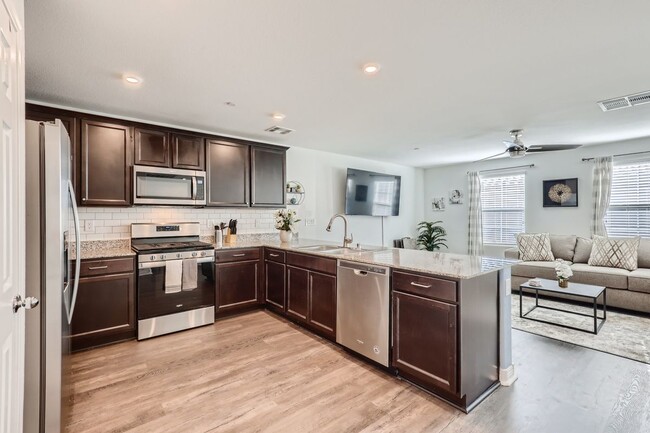 Foto del edificio - 4642 Ingleton Cir
