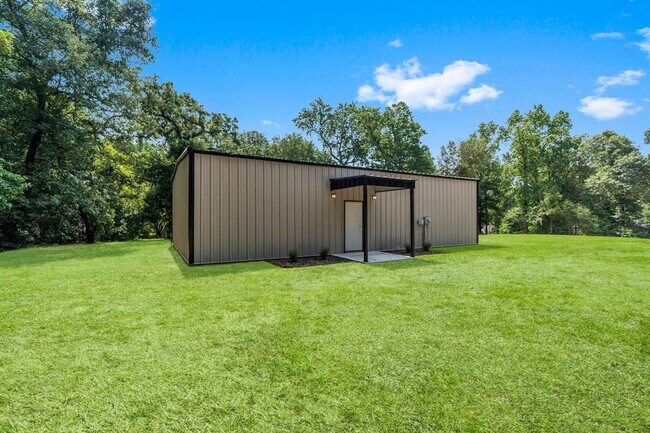 Building Photo - 5007 Cartwright Rd
