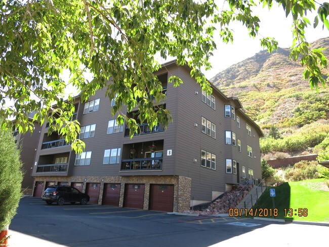 Building Exterior - 2701 Midland Ave