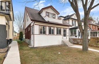 Building Photo - 930 Church St