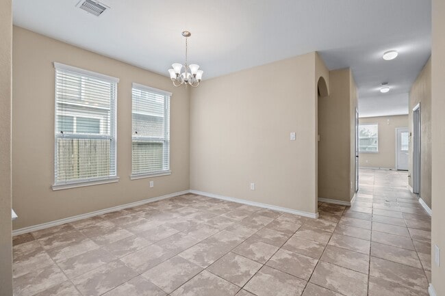 Foto del edificio - 4310 Laine Ln