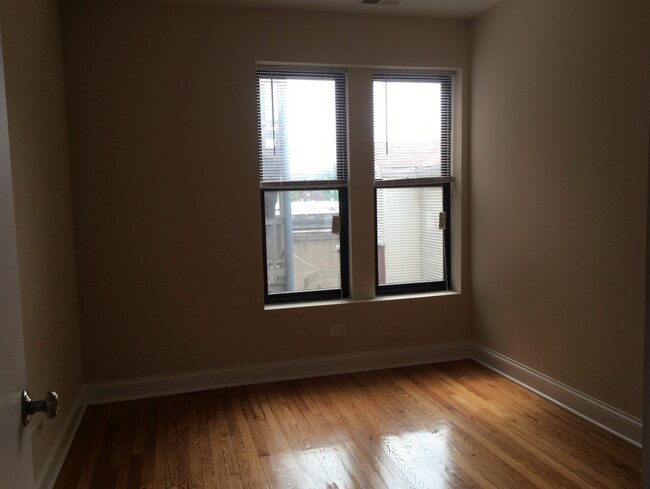 Bedroom 1 - 5400 N Winthrop Ave