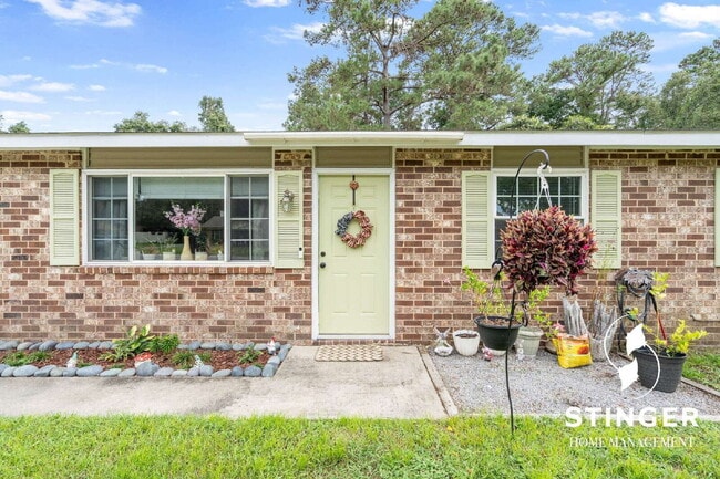 Building Photo - 3124 Palomino Dr