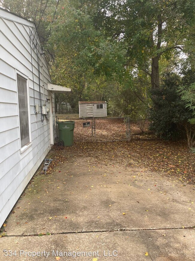 Building Photo - 3 br, 1 bath House - 1048 Beechdale Road