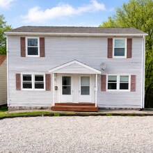 Building Photo - 851 Forest Dr