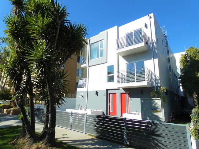 Building Photo - 6611 Leland Way