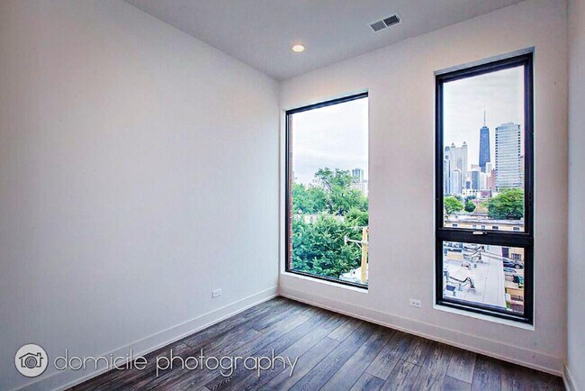 Foto del edificio - 847 N Larrabee St