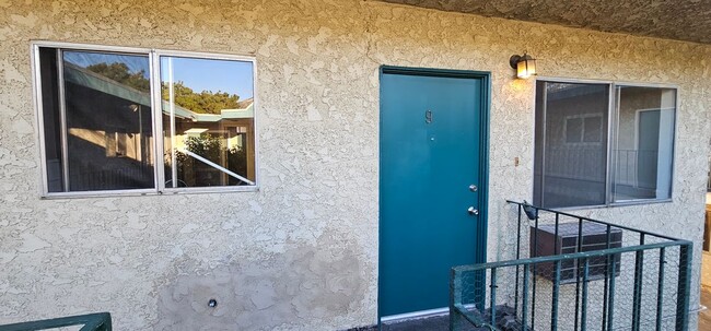 Foto del edificio - 14075 Foothill Blvd