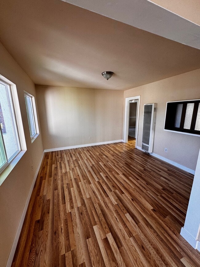 Building Photo - 2653 Flower St