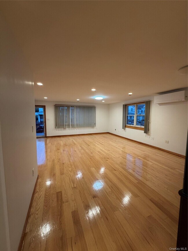 Foto del edificio - 133-24 133rd St